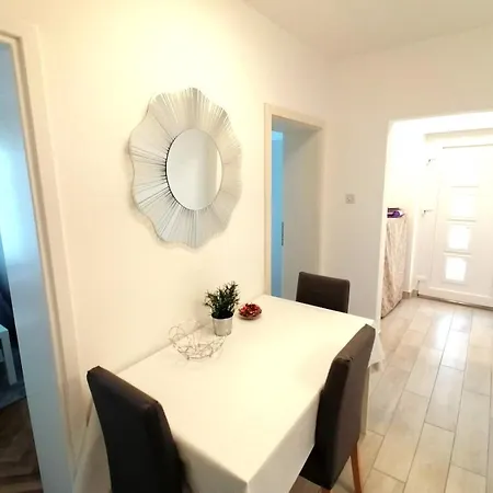 Apartman Gloria Krk Town Exterior photo