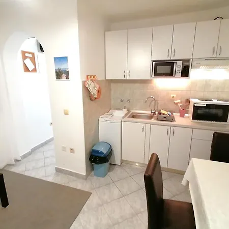 Apartman Gloria Krk Town Exterior photo