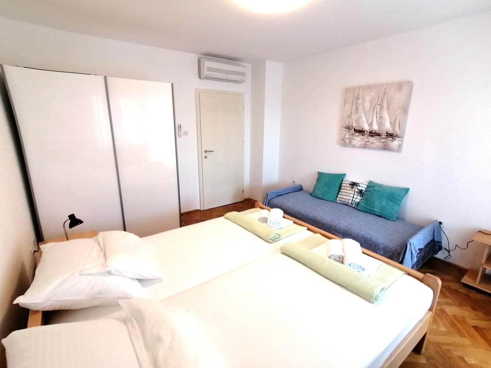 Apartament Gloria *